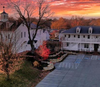 Best Adults-Only hotels in Washington (Missouri)