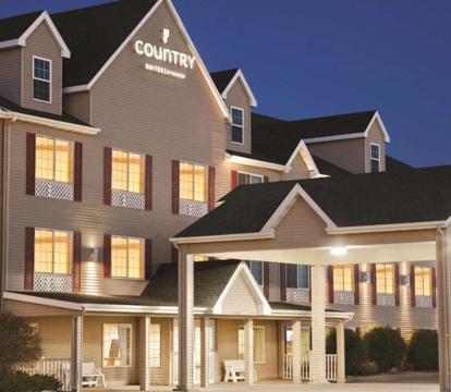Photo of Country Inn & Suites by Radisson, Bismarck, ND