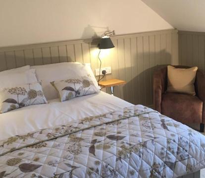 Adults Only Hotels in Irvine (Ayrshire)