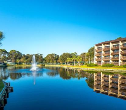 Photo of Island Club Condos 2