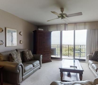 Photo of Island Club 5