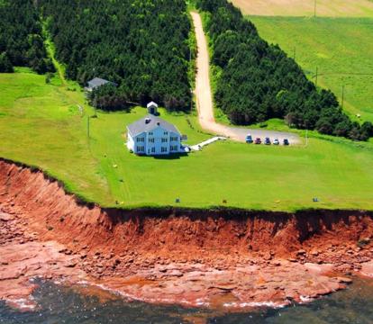 Photo of Johnson Shore Inn