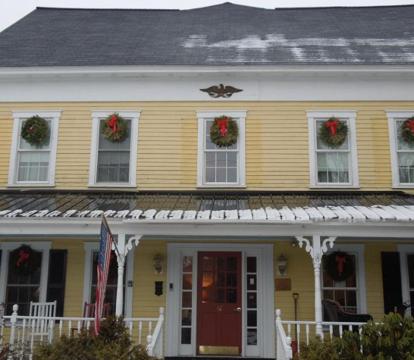 Photo of Kearsarge Inn
