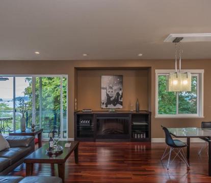 Photo of Luxury Penthouse Downtown Nanaimo