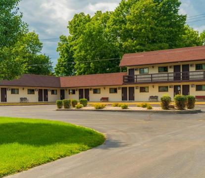 Photo of Kingsway Inn