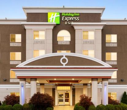 Photo of Holiday Inn Express Hotel & Suites Klamath Falls Central, an IHG Hotel
