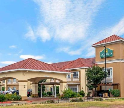 Best hotels with Hot Tub in room in Conroe (Texas)