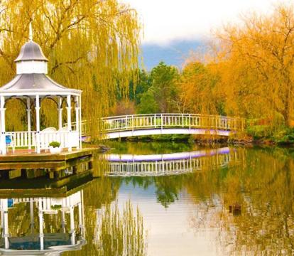 Photo of Lakeside Cottage Luxury B&B