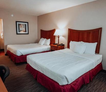 Photo of Lamplighter Inn and Suites - North