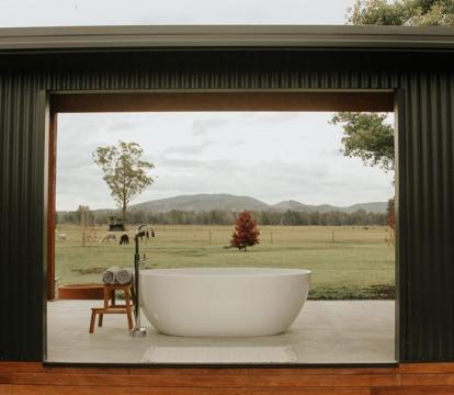 Photo of Laurina Estate