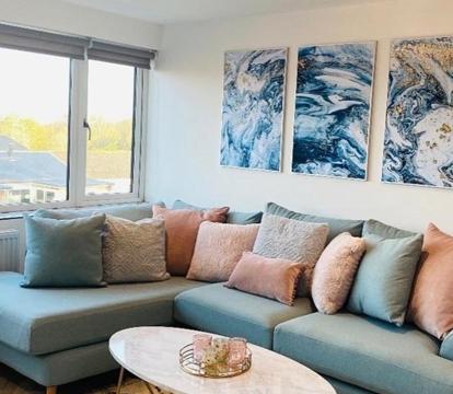 Photo of Lees Lookout Holt ,2 bedroom luxury apartment with private parking