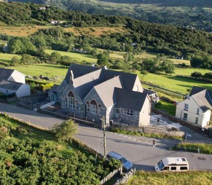 The most romantic hotels and getaways in Llanberis (Gwynedd)