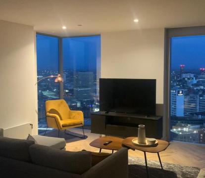 Photo of Luxury 2 Bedroom , City View