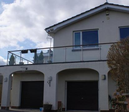 Photo of Luxury 3 bedded room with sea peeps and parking