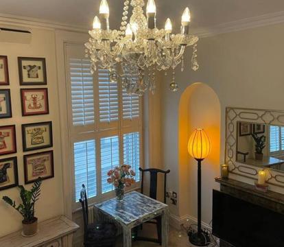 Photo of Luxury Apartment Opposite The Shambles