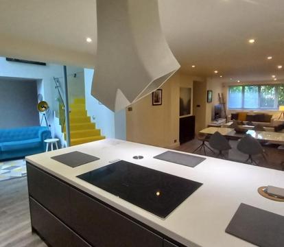 Photo of Luxury Architect Designed Apt 13 Mins to Royal mile