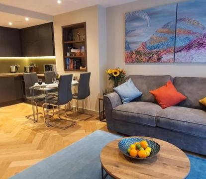 Photo of Luxury One Bedroom Apartment Within the City Walls