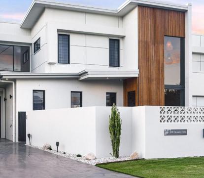 Photo of LUXURY BEACH HOUSE - PULANG On OCEANIC