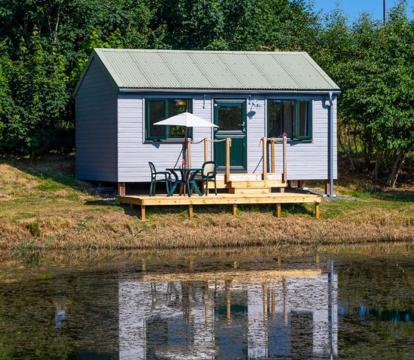 Photo of Lynstone Lakes