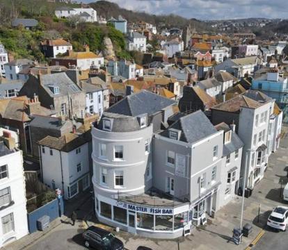 Photo of master accommodation suite 11 sea view