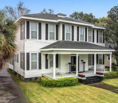 Photo of McKean Manor