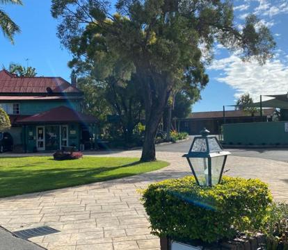 Photo of McNevins Logan Park Motel