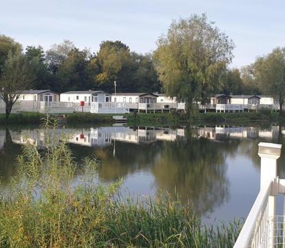 Photo of Lakeside Cotswold Holiday Home