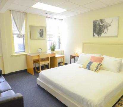 Photo of Michie House in College Hill