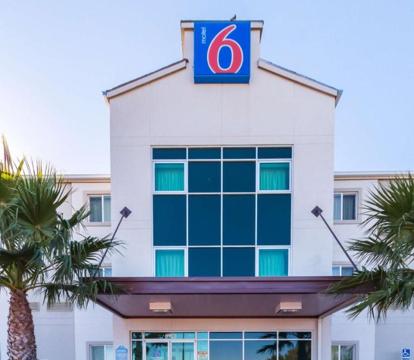 Photo of Motel 6-Eagle Pass, TX - Lakeside