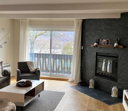 Photo of Mountain view fully renovated 6-8 people condo