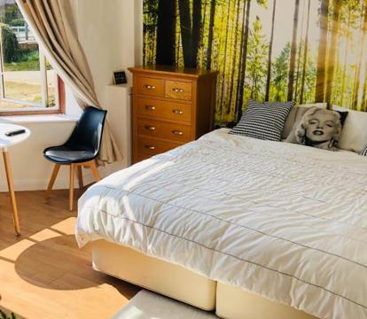 Photo of Amazing Quiet Garden House near London Luton Airport