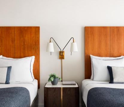 Photo of Newport Harbor Island Resort