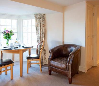 Photo of Oberon River View Apartment