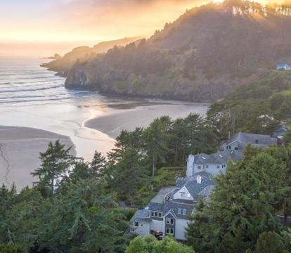 Best Adults-Only hotels in Newport (Oregon)