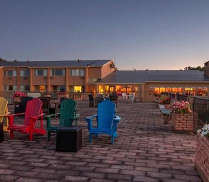 Photo of Old Orchard Inn Resort and Spa