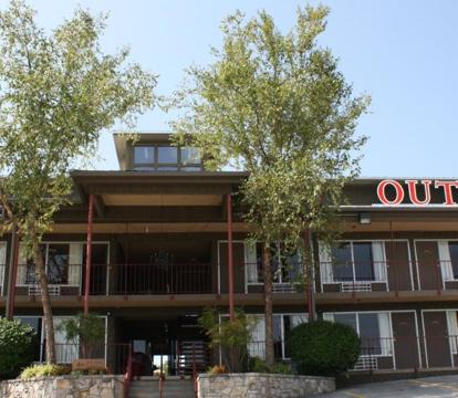 Photo of Outback Roadhouse Motel & Suites Branson