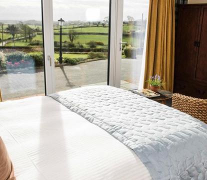Adults Only Hotels in Dundonald (Down County)