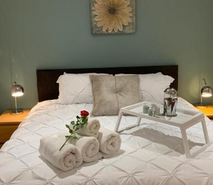 Photo of Modern, City Centre, Studio Apartment with FREE WIFI, GYM ACCESS, NETFLIX - West One