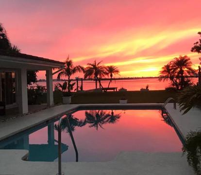 Photo of Perfecto's Retreat- LUXURY Cabin