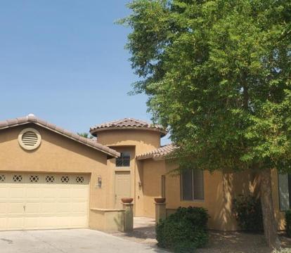 Photo of Phoenix II Minutes to Airport and Downtown