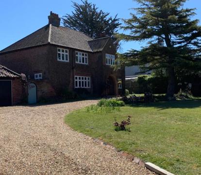 Photo of Picaroons Bed and Breakfast