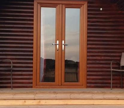 Photo of Pond View Luxury Pod with Outdoor Hot Tub