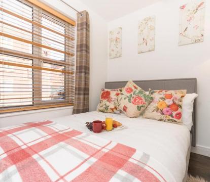 Photo of Posh Parlour By Jesouth