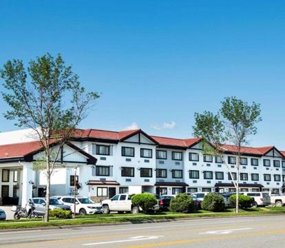 Photo of Prestige Rocky Mountain Resort Cranbrook, WorldHotels Crafted