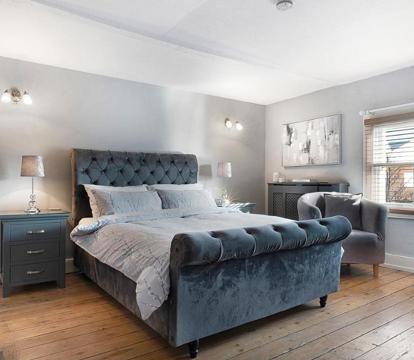 Photo of Private Room with En-suite, City Centre With Free On Site Parking