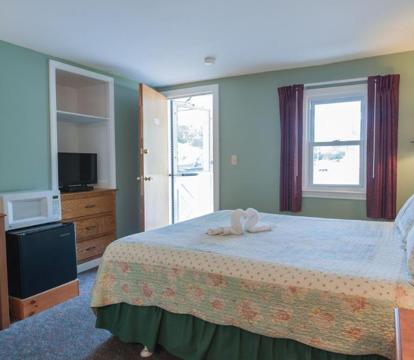 Photo of Profile Motel & Cottages