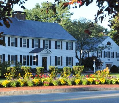 Best hotels with Spa and Wellness Center in Sturbridge (Massachusetts)