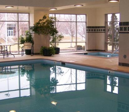 Best hotels with Hot Tub in room in Moline (Illinois)