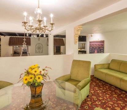 Photo of Ramada by Wyndham Las Cruces Hotel & Conference Center