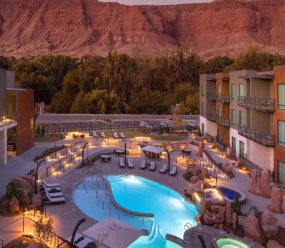 Photo of Hoodoo Moab, Curio Collection By Hilton